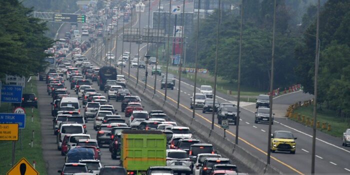 Kemarin, kacelakaan di tempat area Tol Japek hingga keamanan terowongan Cisumdawu