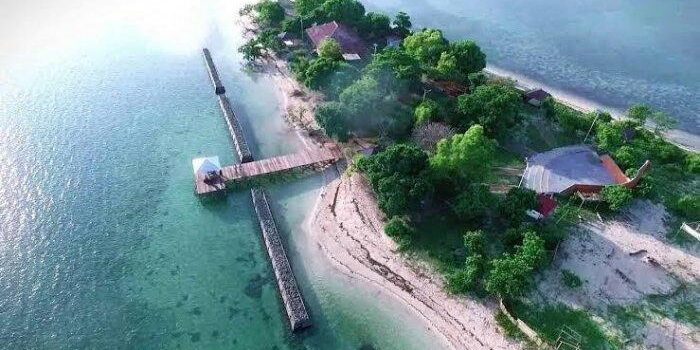 6 Tempat Wisata Di Sulawesi Barat Yang Menarik Dan Beragam, Ada Yang Cocok Untuk Liburan Santai Hingga Berpetualang