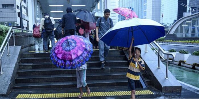 BMKG memprakirakan DKI Ibukota juga Kepulauan Seribu diguyur hujan ringan