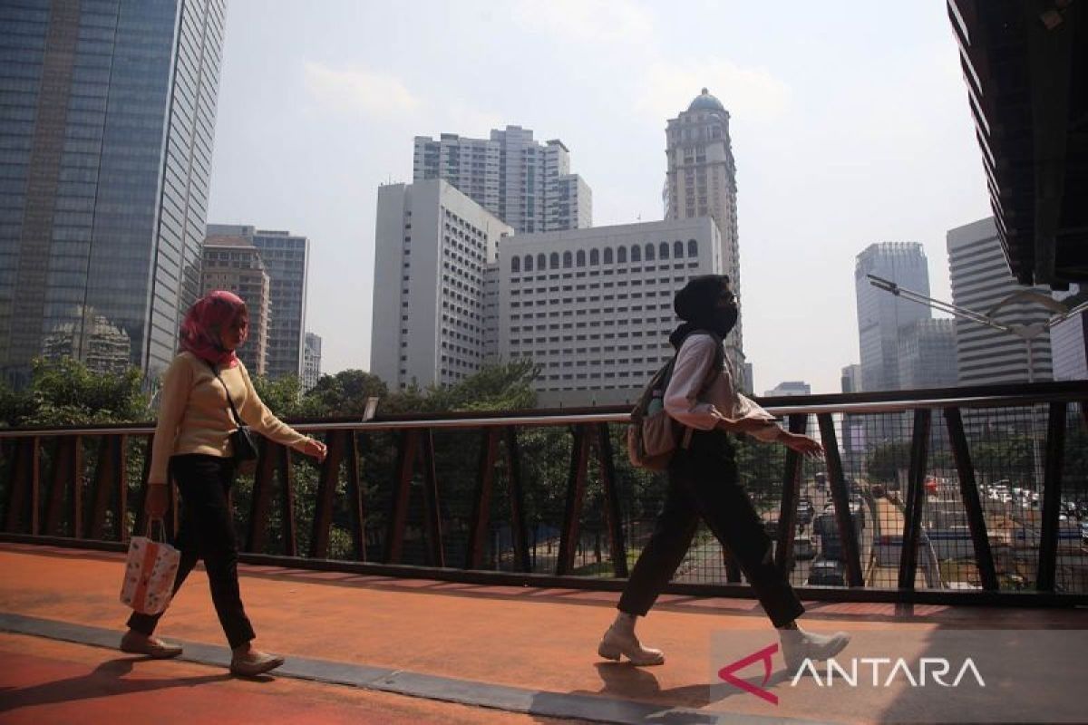 Atmosfer Ibukota Indonesia Hari Hari Sabtu pagi tidaklah baik tempati peringkat lima bola