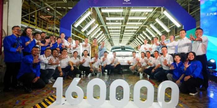 Wuling rayakan produksi 160.000 unit kendaraan pada pabrik Indonesia 